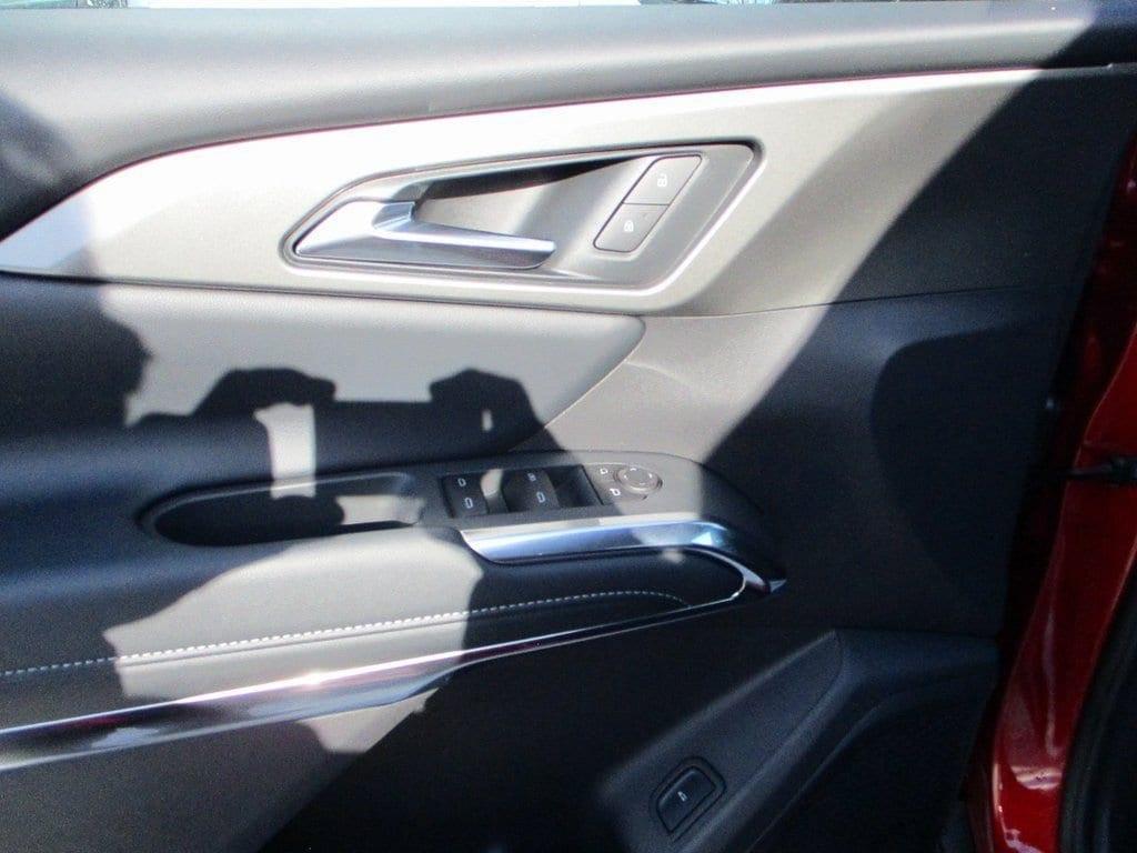 new 2026 Chevrolet Traverse car, priced at $50,090