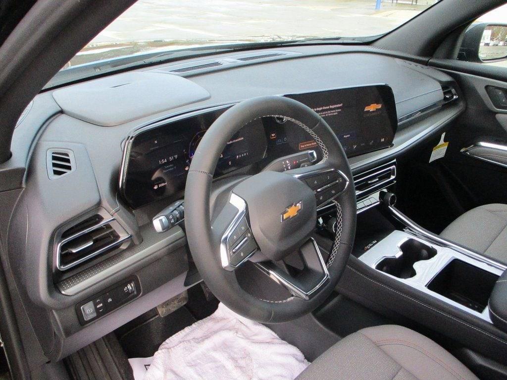 new 2026 Chevrolet Traverse car, priced at $45,035