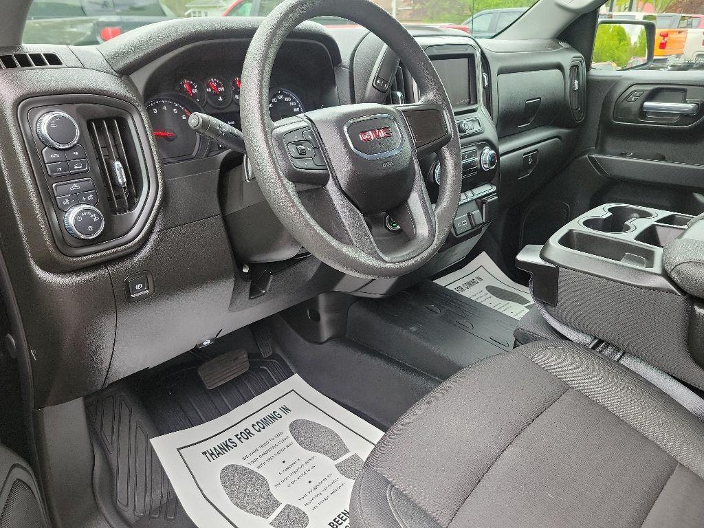 used 2024 GMC Sierra 1500 car, priced at $40,900