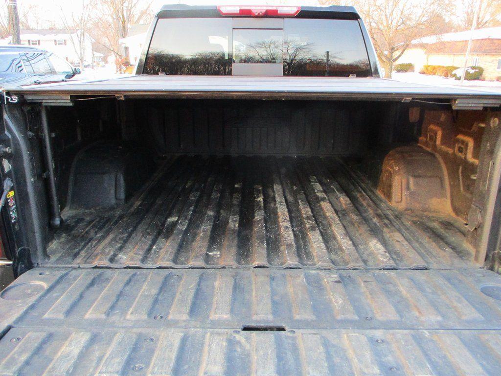 used 2023 GMC Sierra 1500 car, priced at $40,900