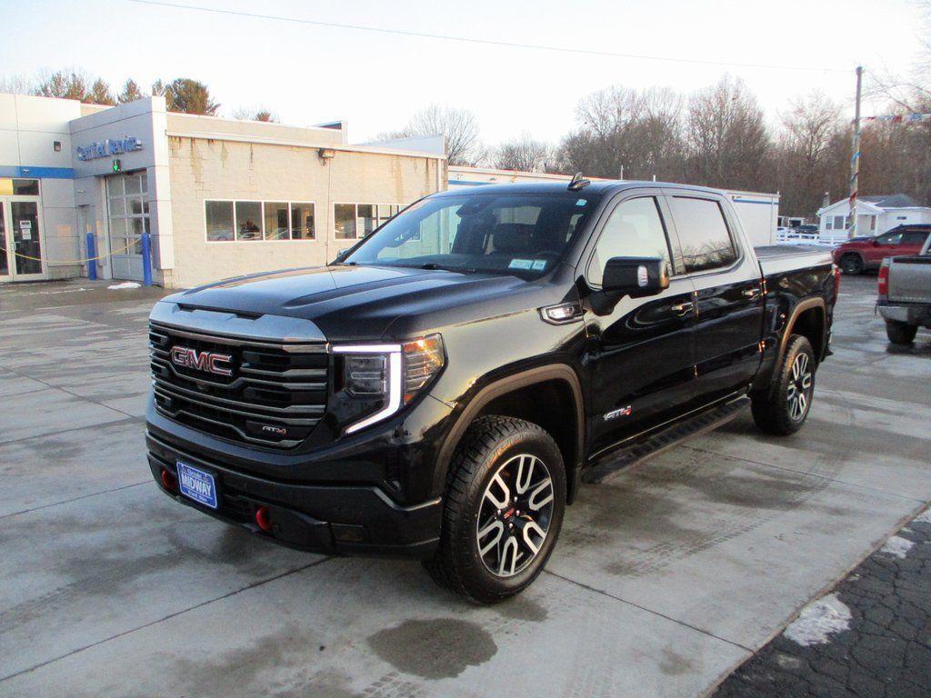used 2023 GMC Sierra 1500 car, priced at $40,900