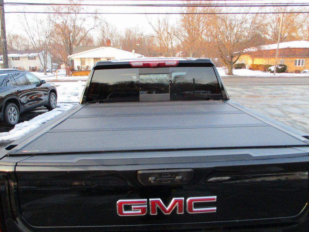 used 2023 GMC Sierra 1500 car, priced at $40,900