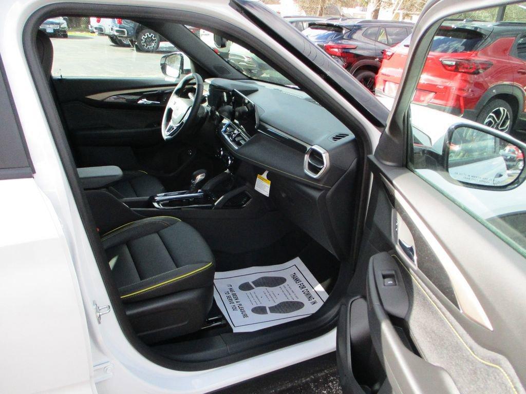 new 2026 Chevrolet TrailBlazer car, priced at $35,025