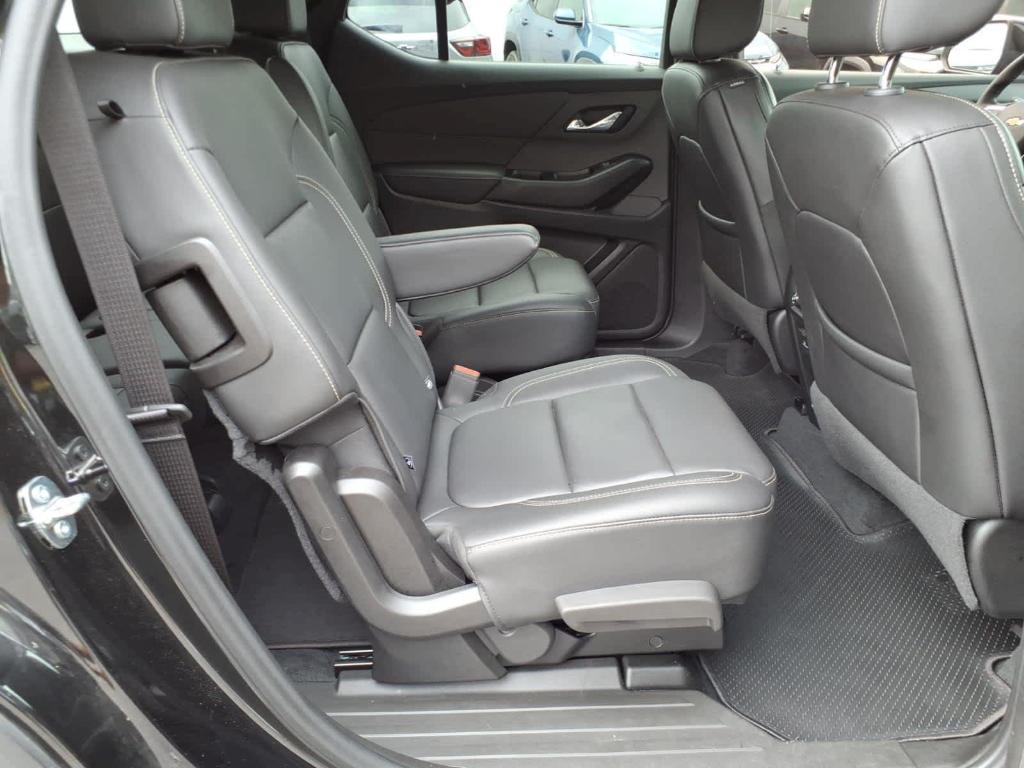 used 2023 Chevrolet Traverse car, priced at $31,995