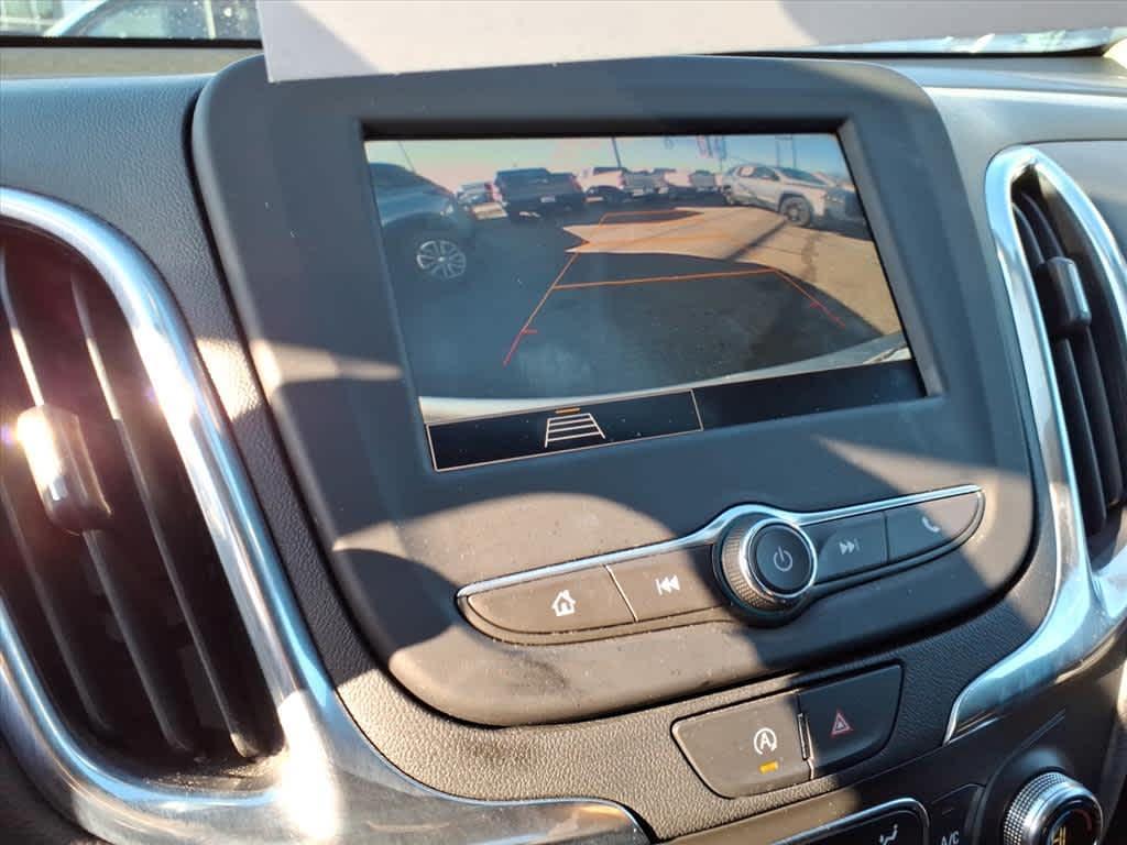 used 2023 Chevrolet Equinox car, priced at $21,895