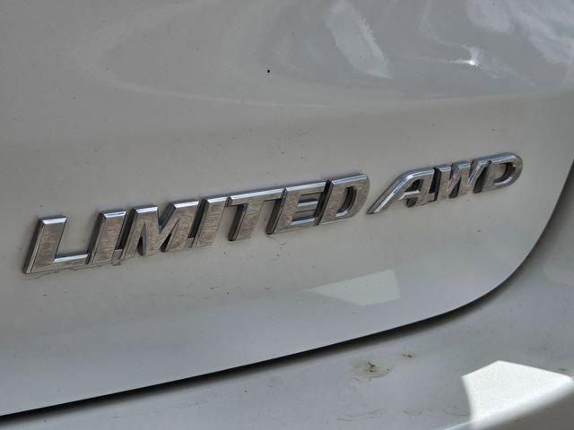 used 2016 Toyota Highlander car, priced at $16,298