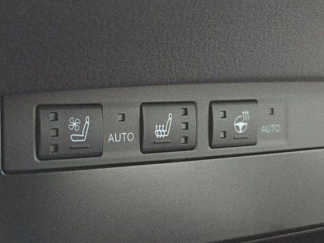 used 2025 Lexus ES 350 car, priced at $48,500