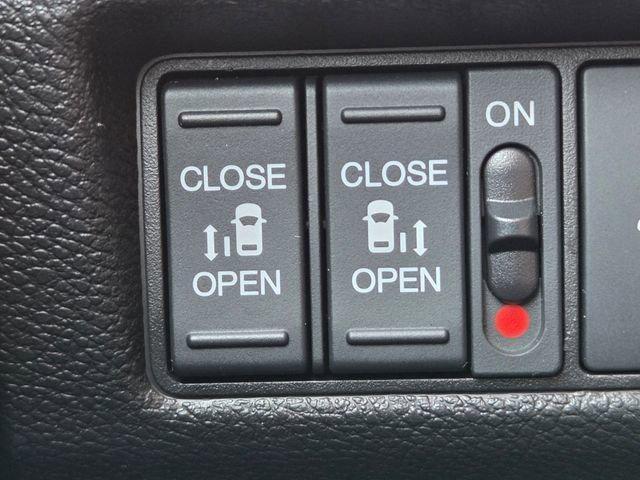 used 2025 Honda Odyssey car, priced at $45,600