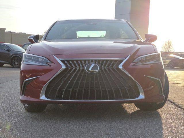 new 2025 Lexus ES 350 car, priced at $54,046