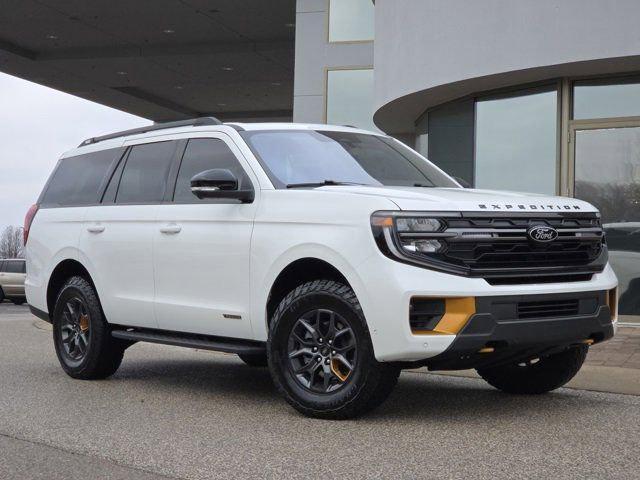 used 2025 Ford Expedition car, priced at $72,200
