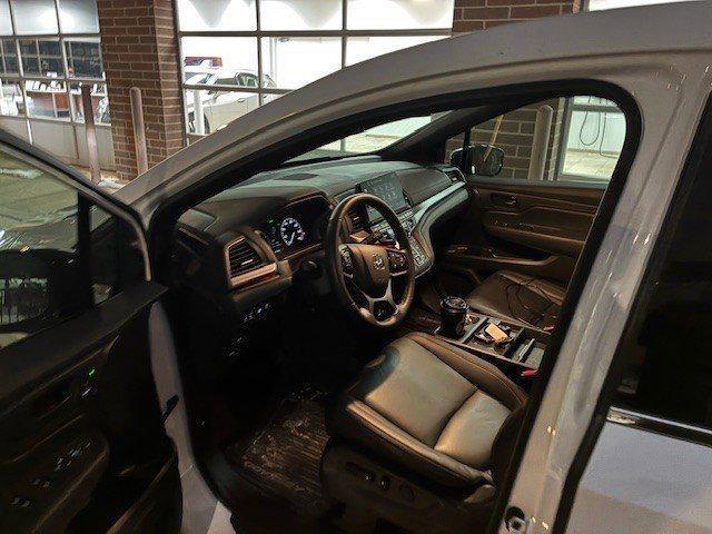 used 2025 Honda Odyssey car, priced at $40,500