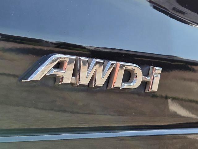 used 2019 Toyota Highlander Hybrid car, priced at $28,700