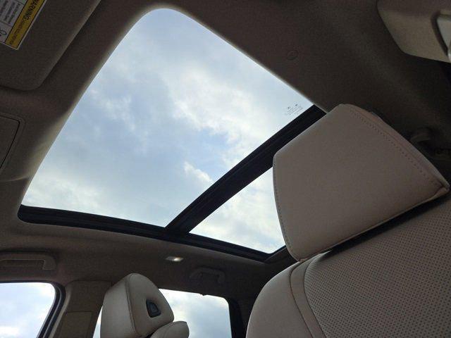 used 2023 Acura MDX car, priced at $39,000