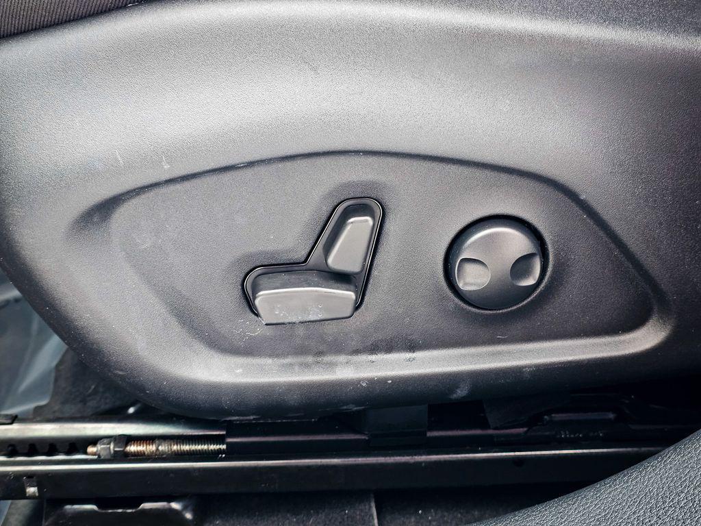 used 2022 Jeep Compass car, priced at $15,000