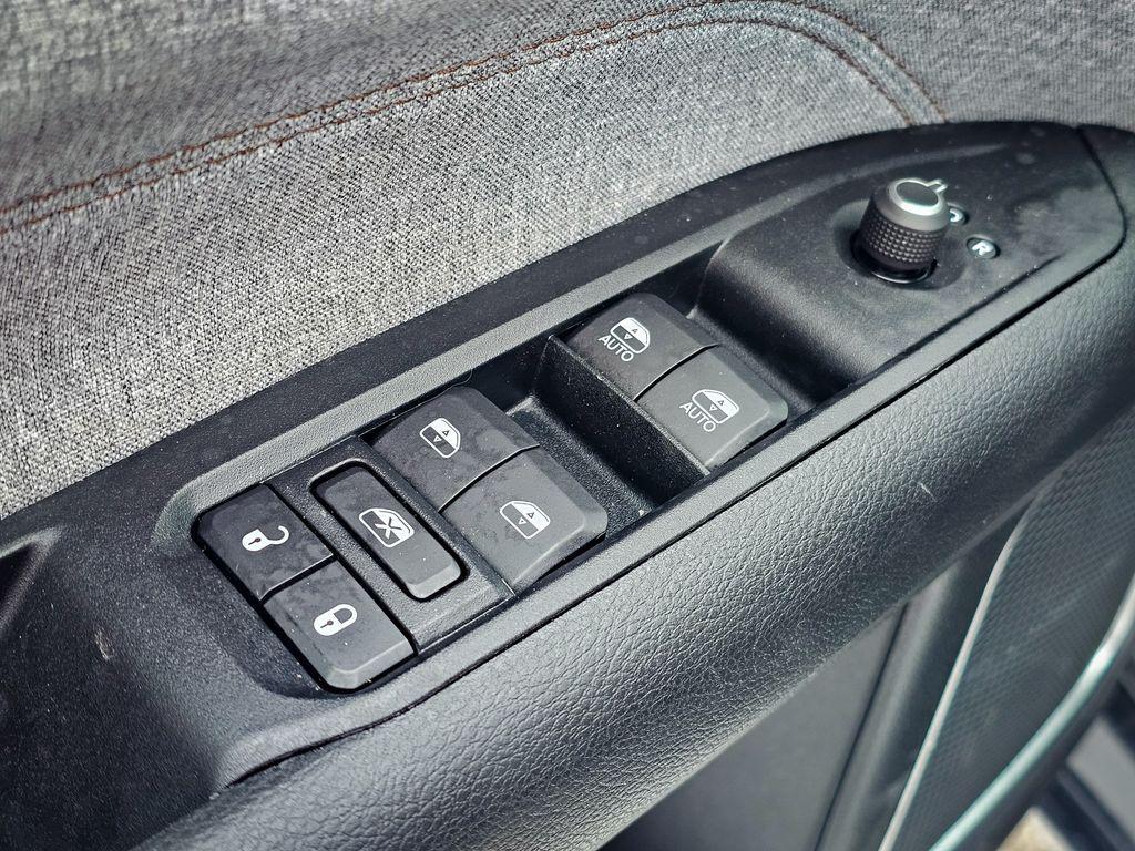 used 2022 Jeep Compass car, priced at $15,000