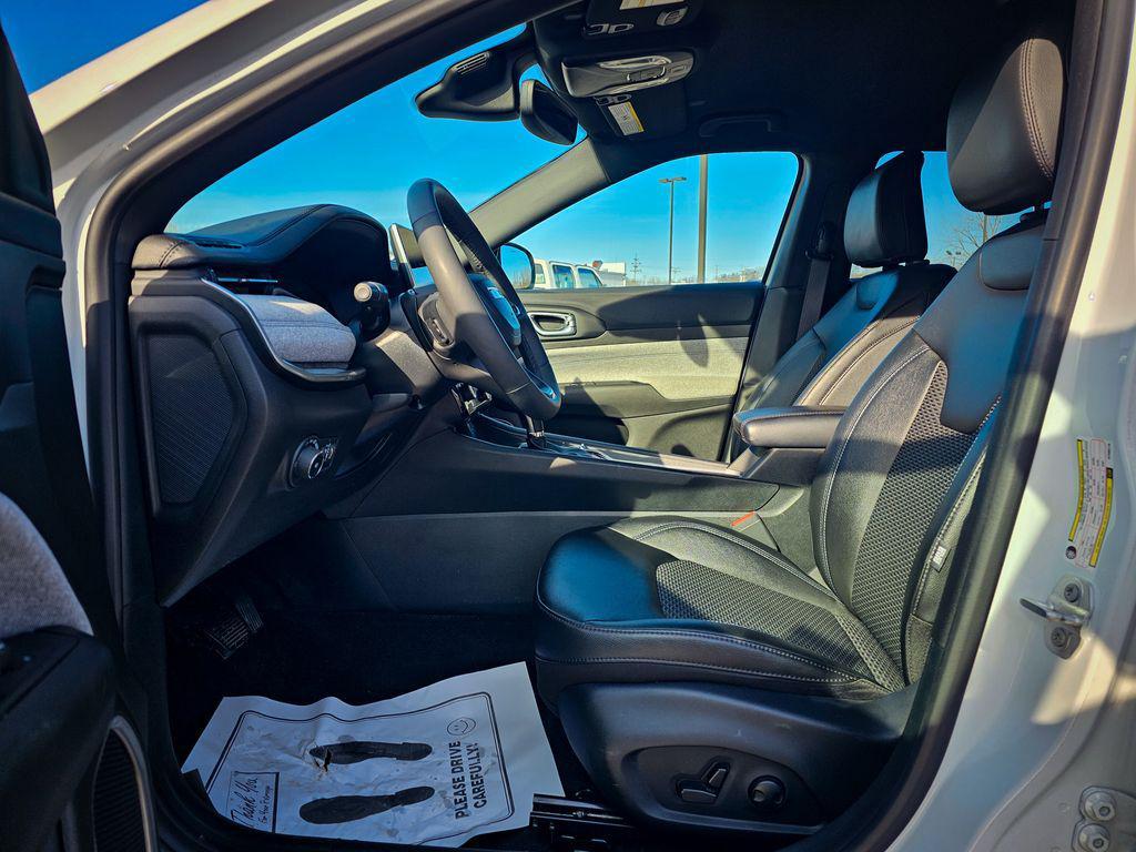 used 2024 Jeep Compass car, priced at $22,900