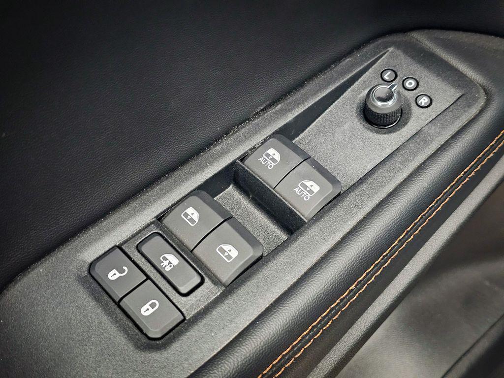 new 2026 Jeep Cherokee car, priced at $39,922