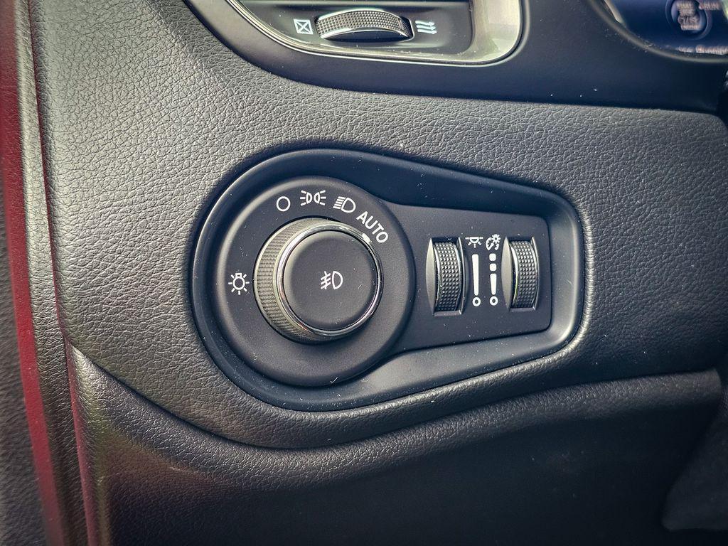 used 2022 Jeep Renegade car, priced at $22,900