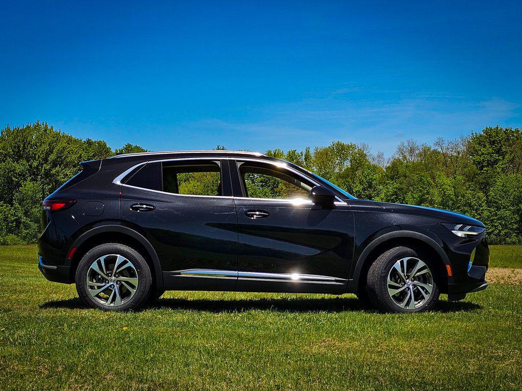used 2023 Buick Envision car, priced at $26,900