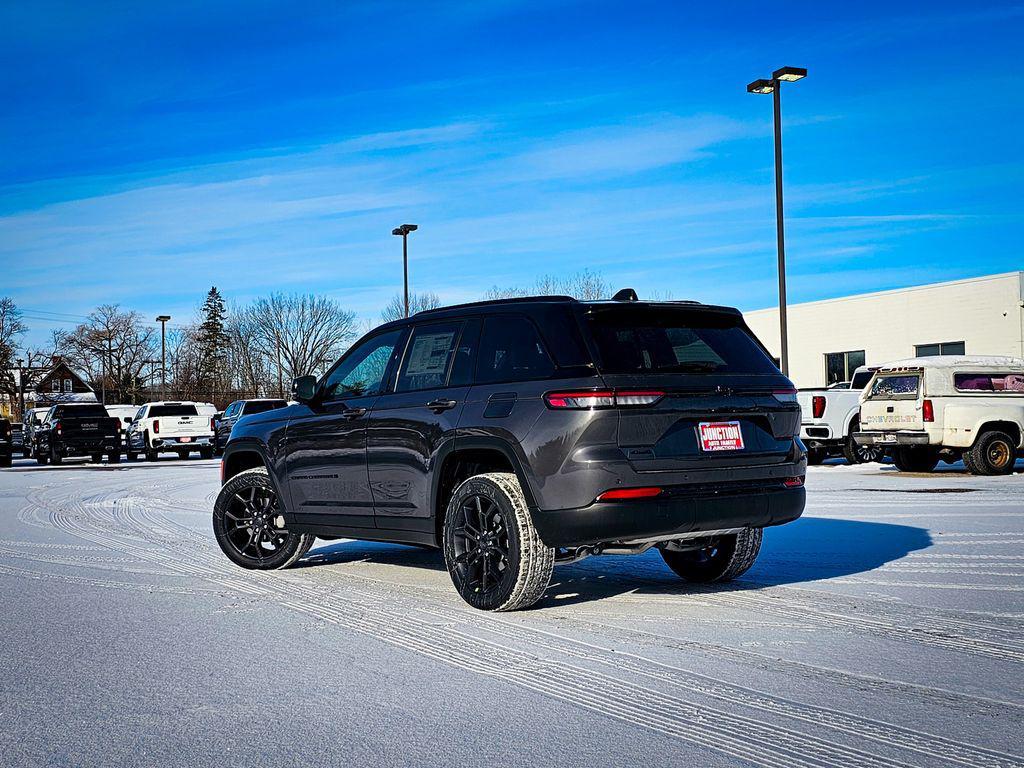 new 2025 Jeep Grand Cherokee car, priced at $47,922