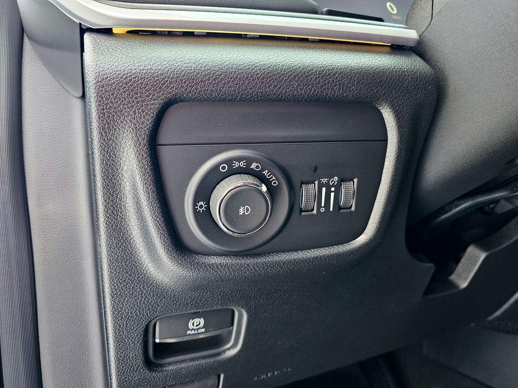 new 2025 Jeep Grand Cherokee L car, priced at $46,630