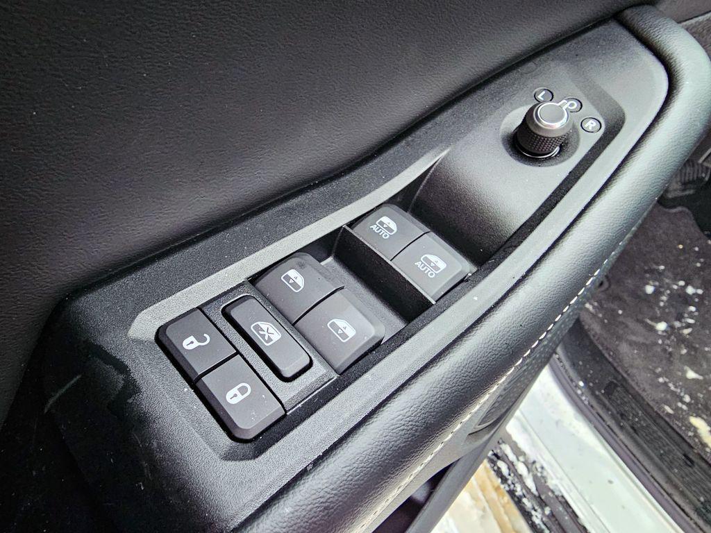 new 2025 Jeep Grand Cherokee L car, priced at $46,630