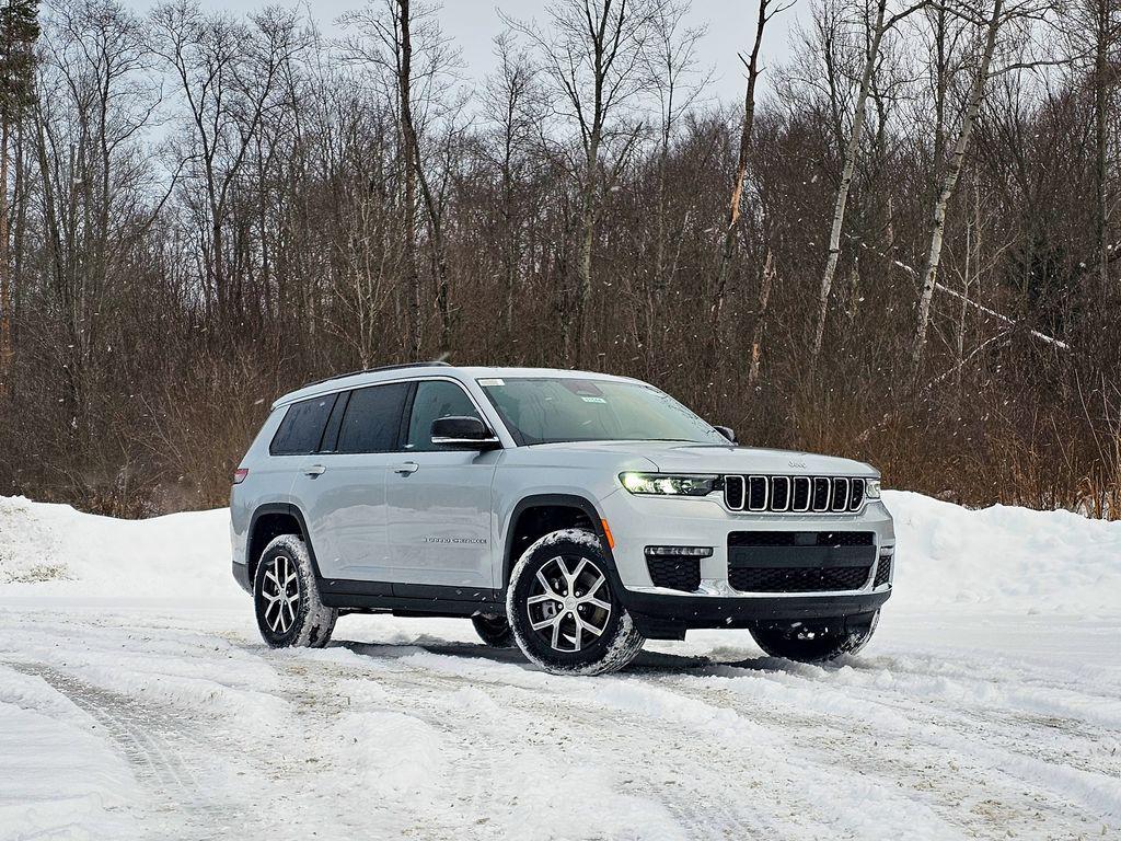new 2025 Jeep Grand Cherokee L car, priced at $46,630