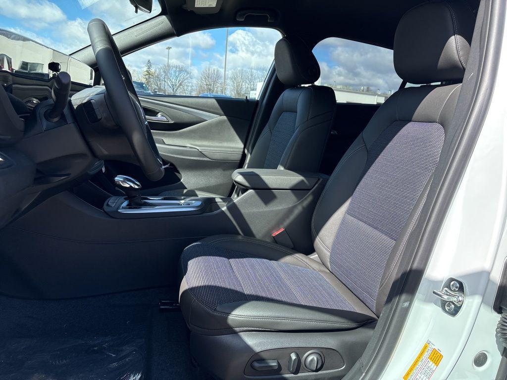 new 2026 Buick Envista car, priced at $26,390