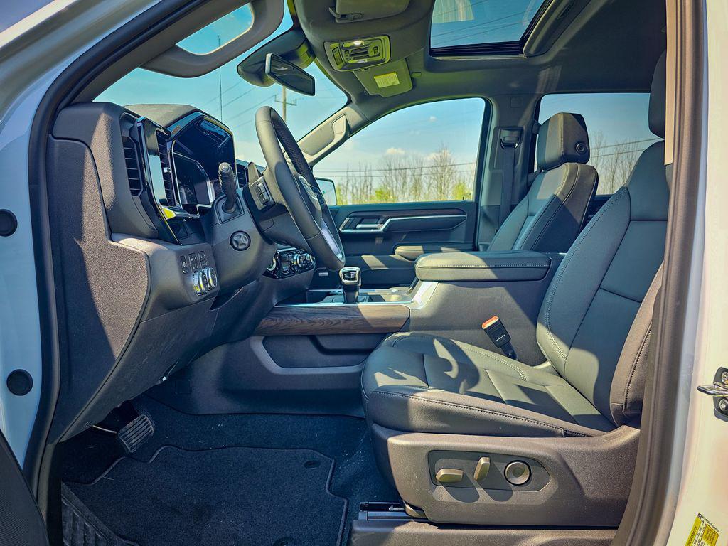 new 2026 GMC Sierra 1500 car, priced at $70,015