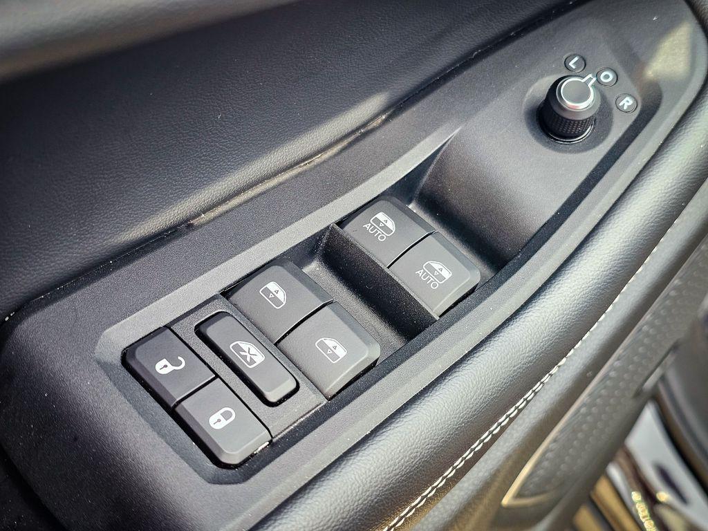 used 2022 Jeep Grand Cherokee L car, priced at $30,990