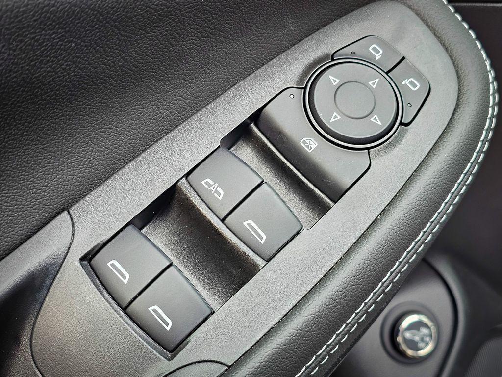 used 2024 Buick Encore GX car, priced at $27,900