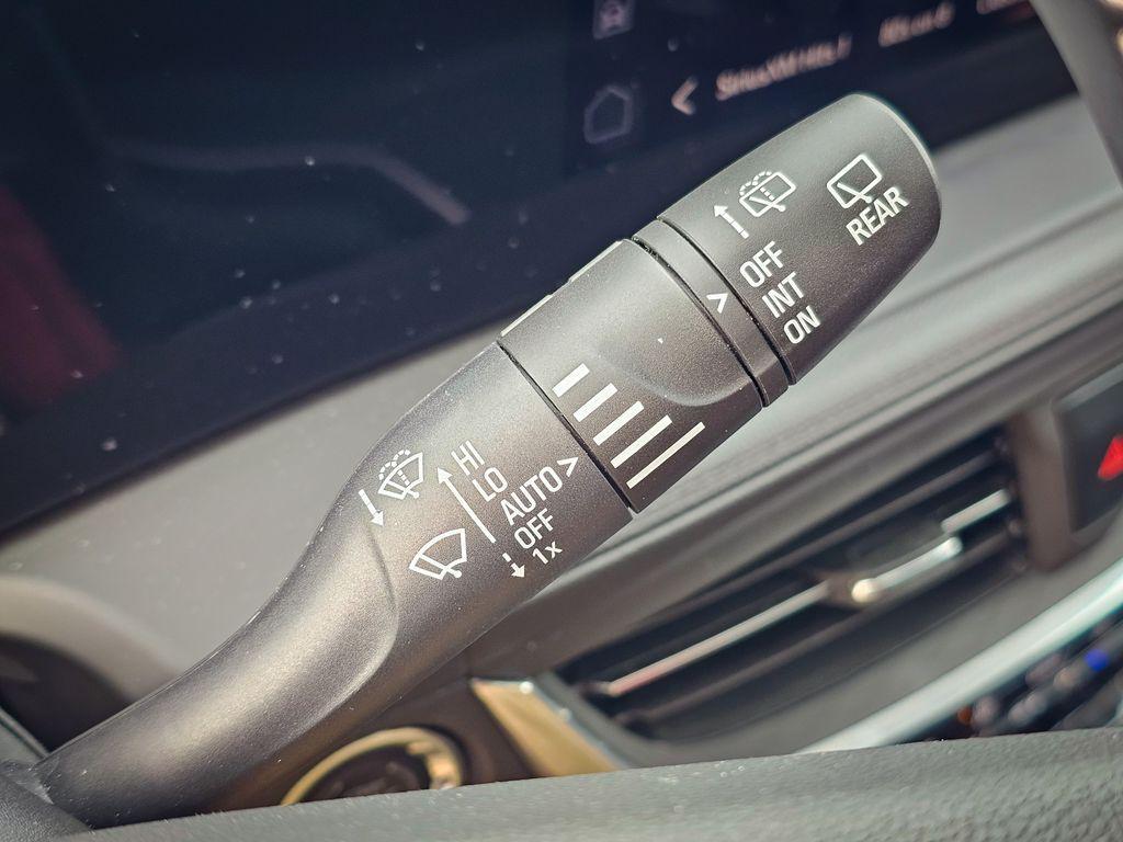 used 2024 Buick Encore GX car, priced at $27,900