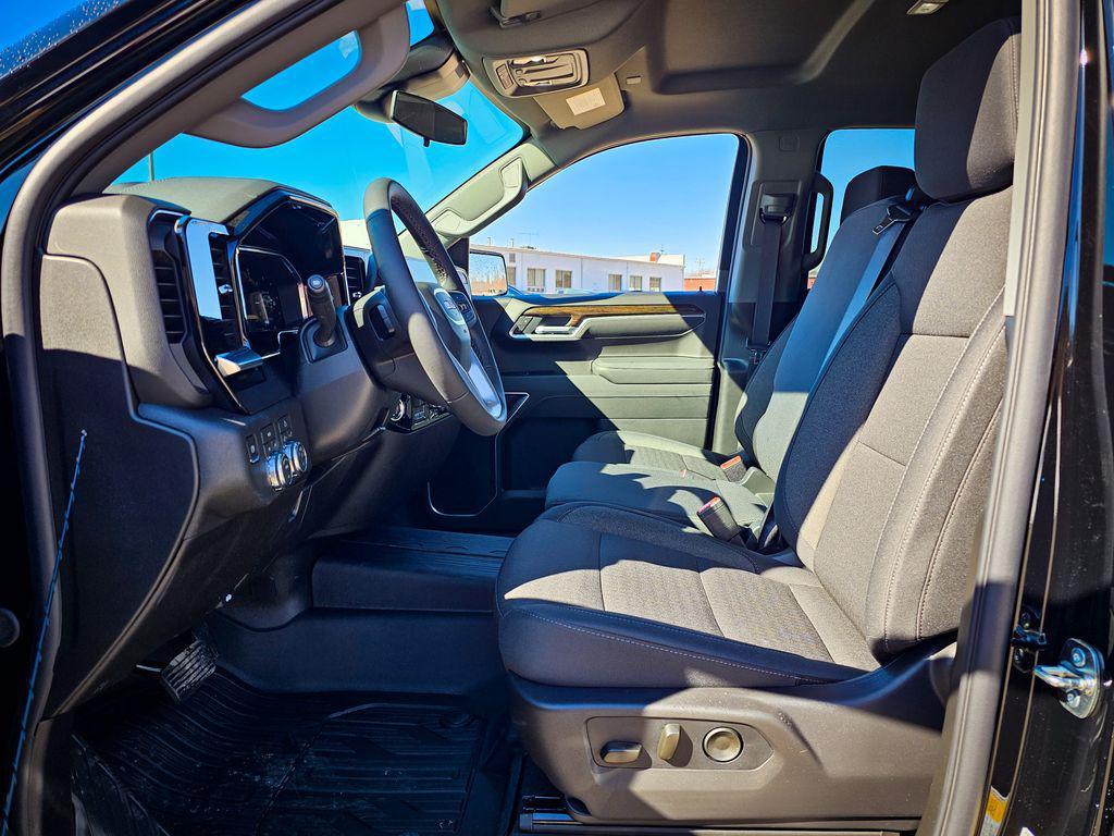 new 2026 GMC Sierra 1500 car, priced at $43,000