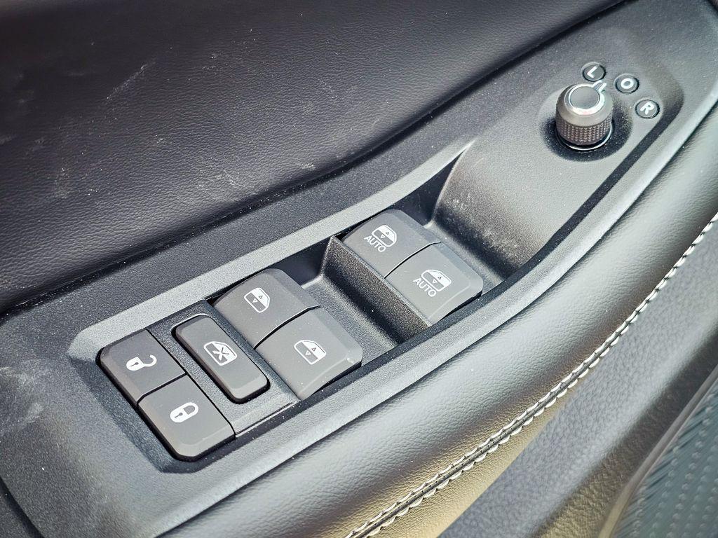 new 2025 Jeep Grand Cherokee L car, priced at $47,973