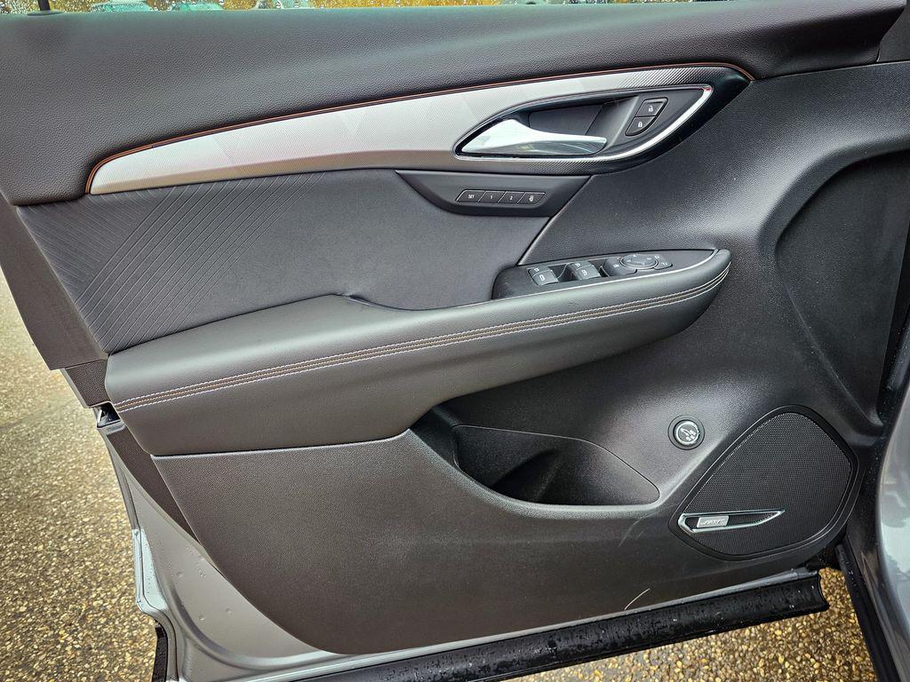 new 2026 Buick Envision car, priced at $46,137