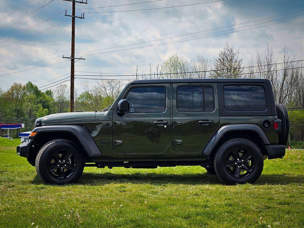 used 2022 Jeep Wrangler Unlimited car, priced at $30,900