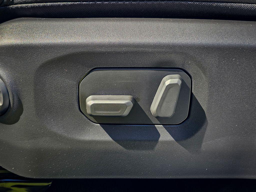 new 2026 Jeep Gladiator car, priced at $48,280