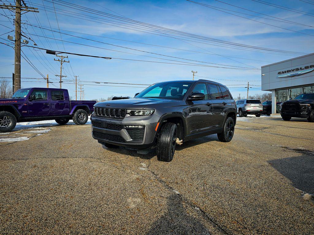 new 2026 Jeep Grand Cherokee car, priced at $50,805