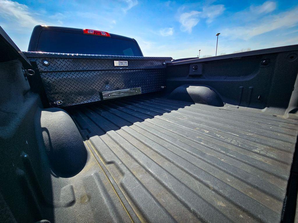 used 2018 GMC Sierra 1500 car, priced at $24,900