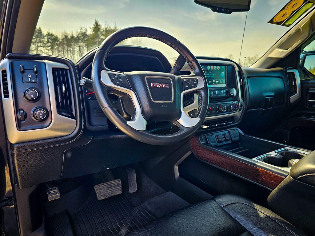 used 2018 GMC Sierra 1500 car, priced at $24,900