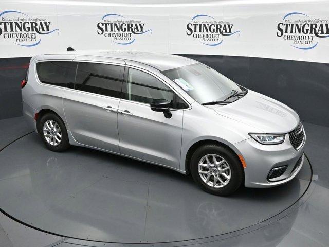 used 2024 Chrysler Pacifica car, priced at $26,298