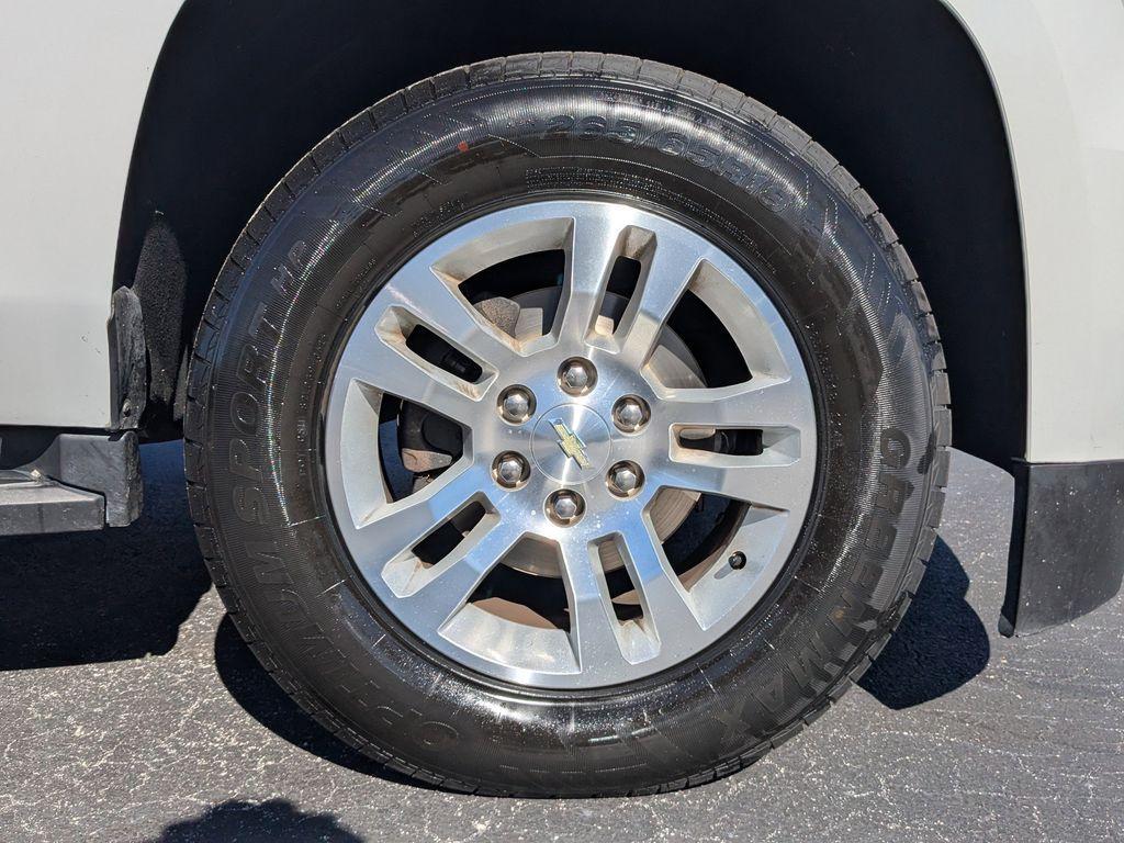 used 2020 Chevrolet Suburban car, priced at $23,990