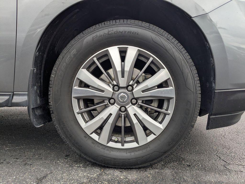 used 2020 Nissan Pathfinder car, priced at $11,425