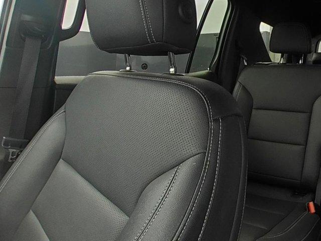 used 2025 Chevrolet Traverse car, priced at $38,904