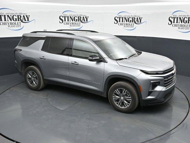 used 2025 Chevrolet Traverse car, priced at $38,904