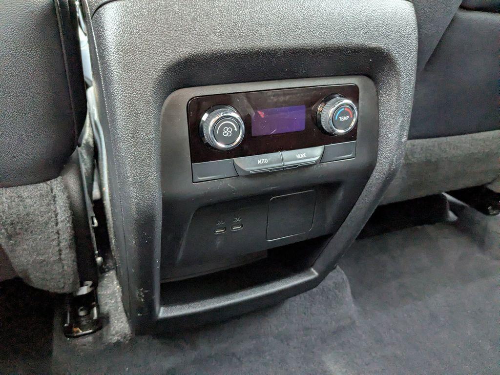 used 2025 Chevrolet Traverse car, priced at $36,695