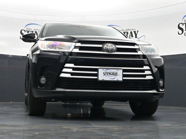used 2019 Toyota Highlander car, priced at $19,585