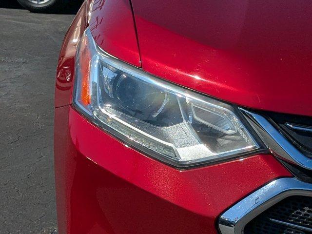 used 2021 Chevrolet Traverse car, priced at $18,373