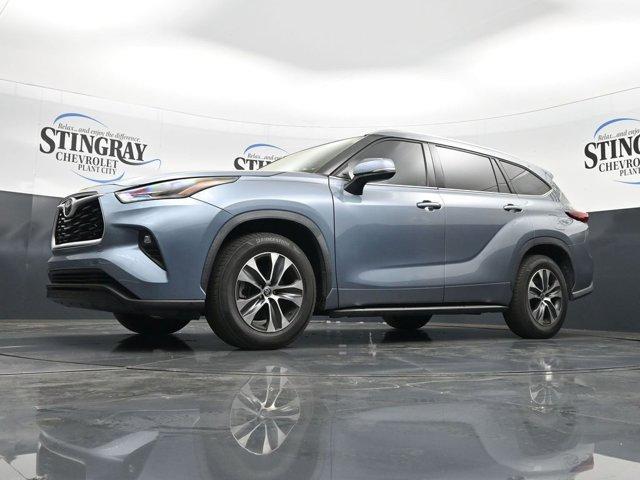 used 2021 Toyota Highlander car, priced at $25,947