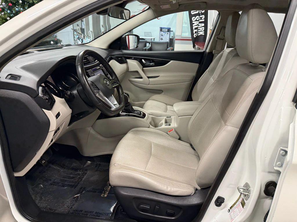 used 2018 Nissan Rogue Sport car, priced at $17,490